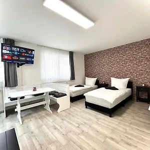 Neu Eingerichtete Im Stadtzentrum Mit W-lan,netflix, Amazon Prime Sweet Apartment