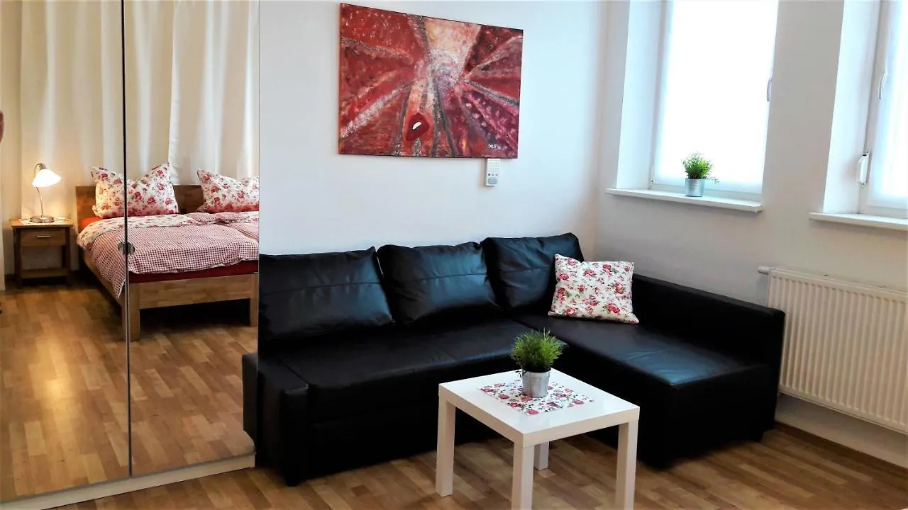 Private Apartments With Direct Subway Entrance Fürth Tyskland